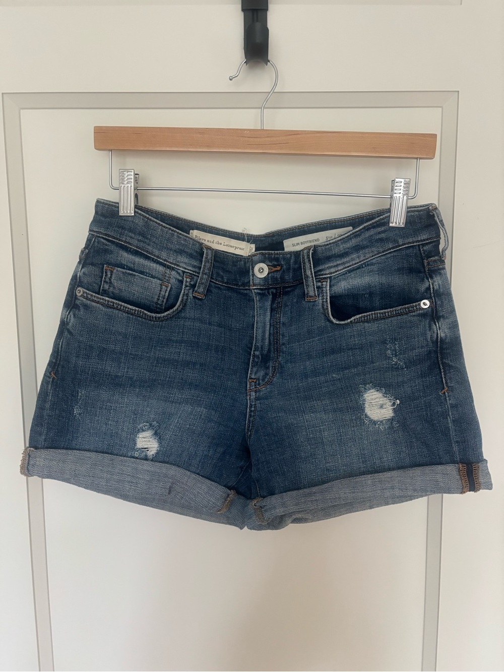 Women’s Pilcro and the Letterpress Distressed Cuffed Denim Shorts - Size 27